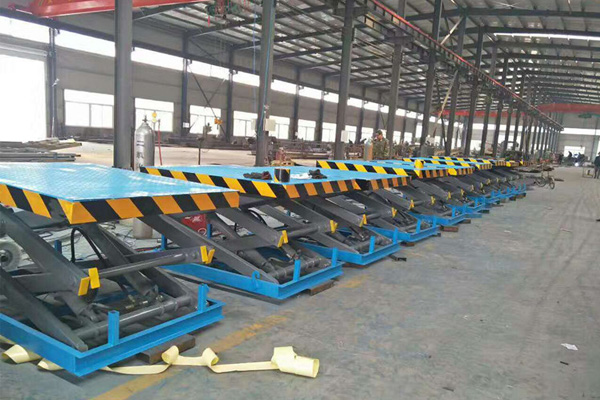 自行走（zǒu）升降機（jī）_固定登車橋_升降舞台_移動登車橋_裝卸平台_升降貨梯